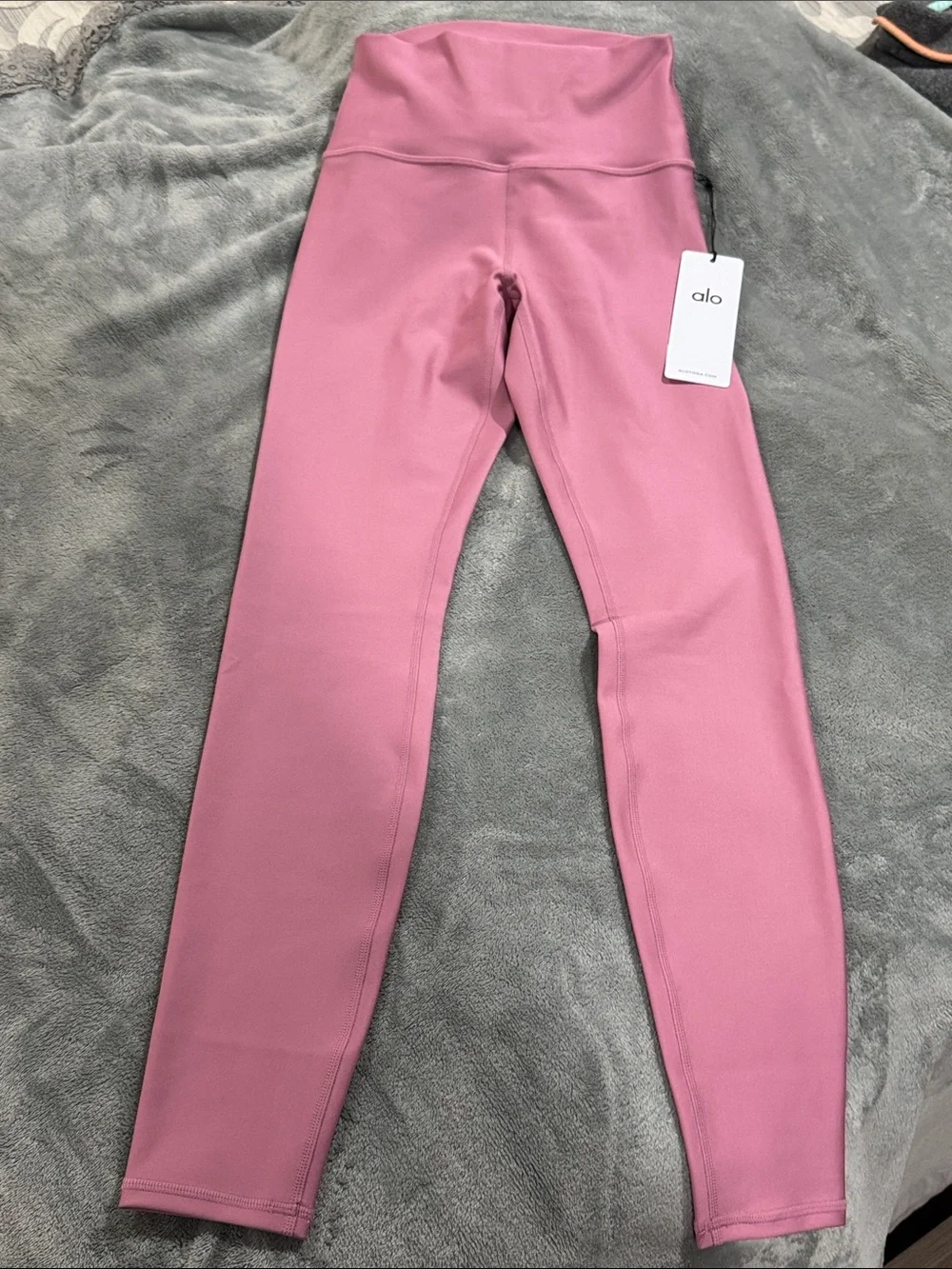 NWT Alo Yoga High-Waist Airlift Leggings Wild Rose Size Small